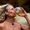Amaroli, l’urinothérapie, le plus vieux médicament du monde, qui soigne même le cancer